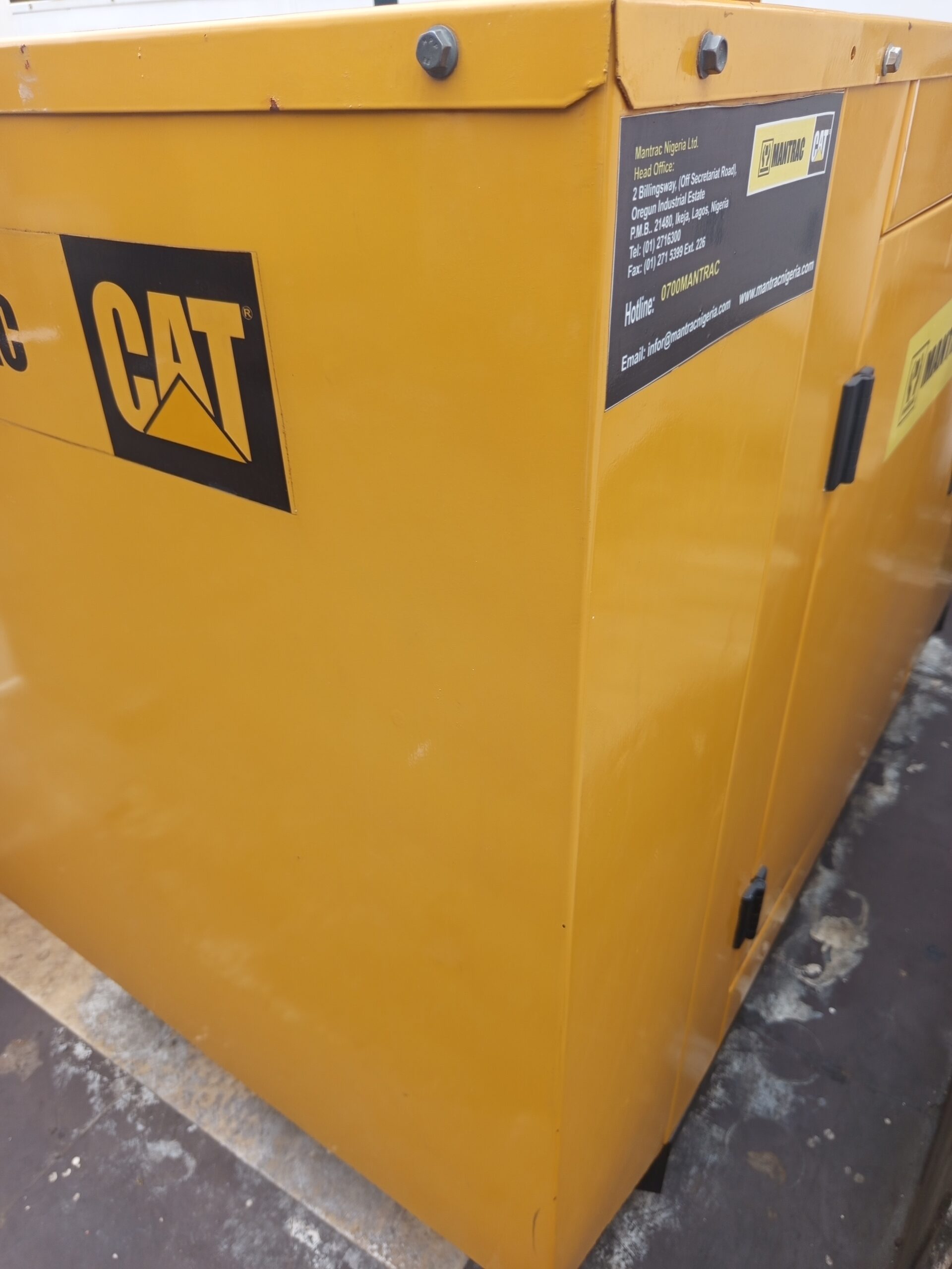 30KVA MANTRAC CAT Super Silent Soundproof Generator - Image 2