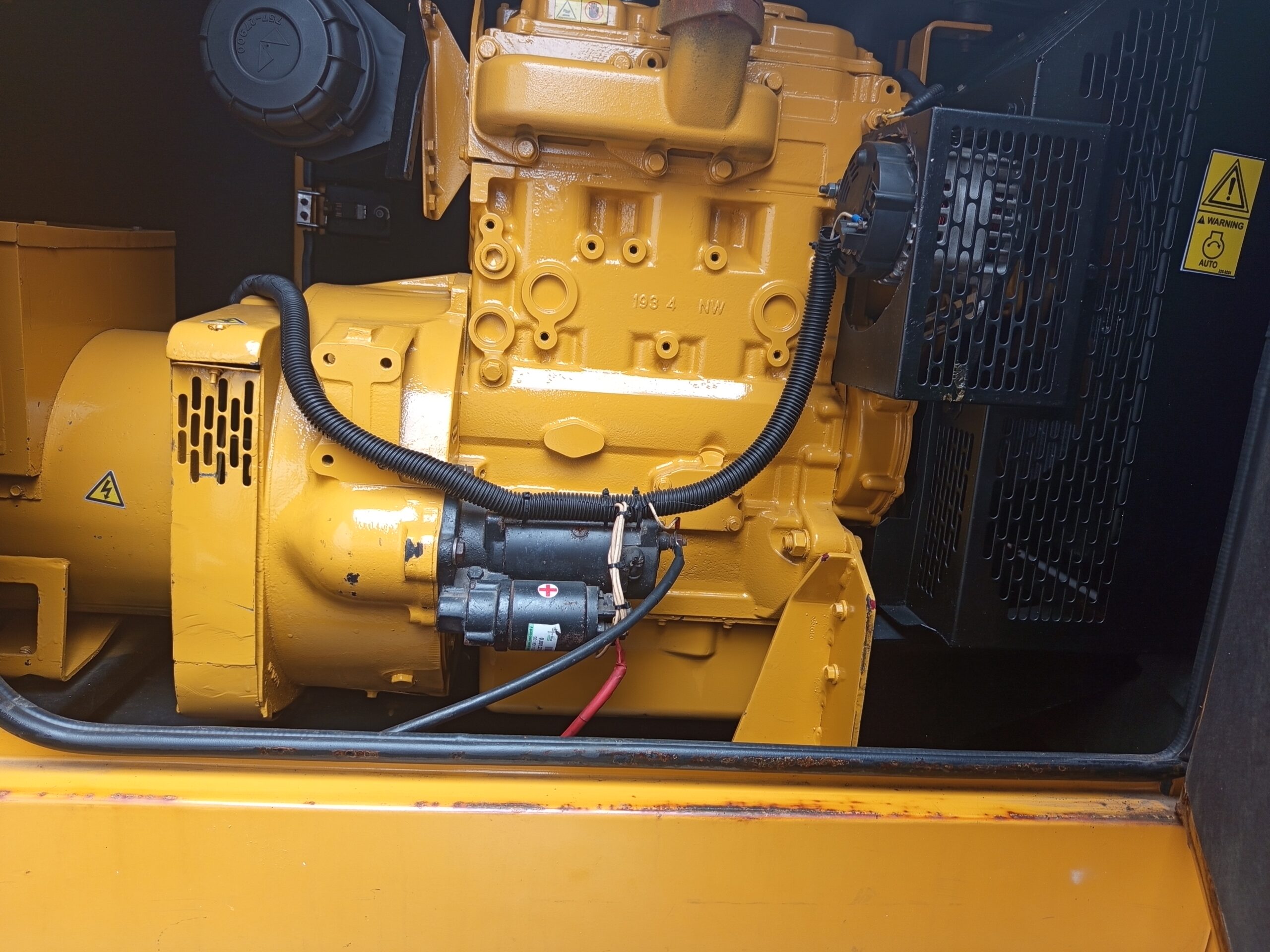30KVA MANTRAC CAT Super Silent Soundproof Generator - Image 4