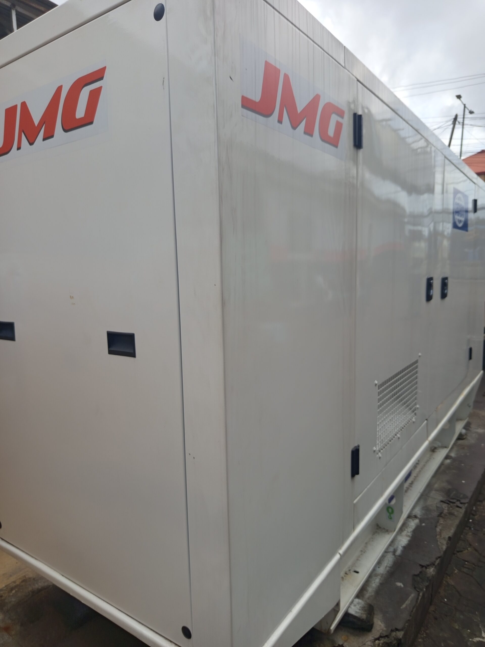 150KVA FG Wilson Super Silent Soundproof Generator - Image 5